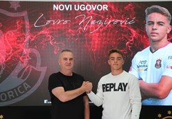 Lovro Nezirović (16) potpisao ugovor: 