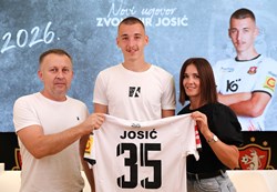 Zvonimir Josić potpisao novi stipendijski ugovor