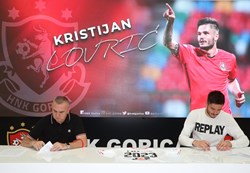 Lovrić potpisao do 2023. godine: 